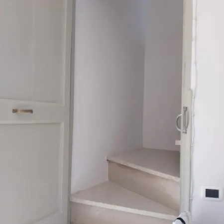 Ju Pretore Penzion Castel di Ieri